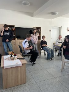 Keď starších vedú mladší Keď starších vedú mladší