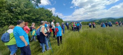 Pochod seniorov Lučatínskym chotárom